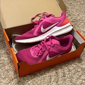 Nike Women's Pink Running Shoes